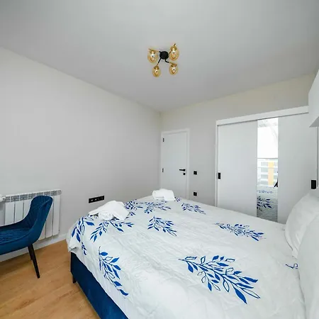 Modern & Stylish 2bd - 2ba By Flat Mаnager *