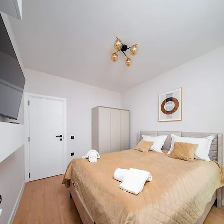 Modern & Stylish 2bd - 2ba By Flat Mаnager *