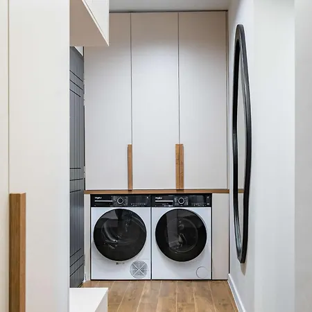 Modern & Stylish 2bd - 2ba By Flat Mаnager *